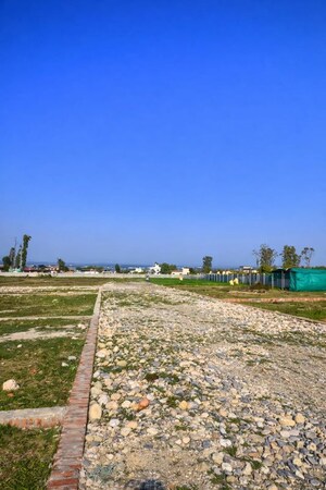  Land For Sale in Sahaspur