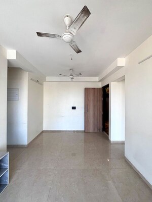 Room in 2 BHK Apartment at Dosti Eastern Bay, Wadala – for Sale