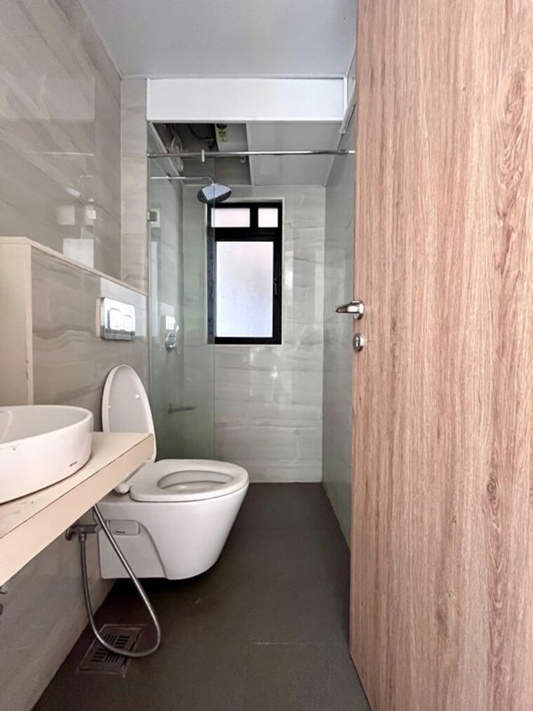 Bathroom, dosti-eastern-bay 2 Bedroom 900 Sq.Ft. Apartment In Wadala Mumbai 10780069