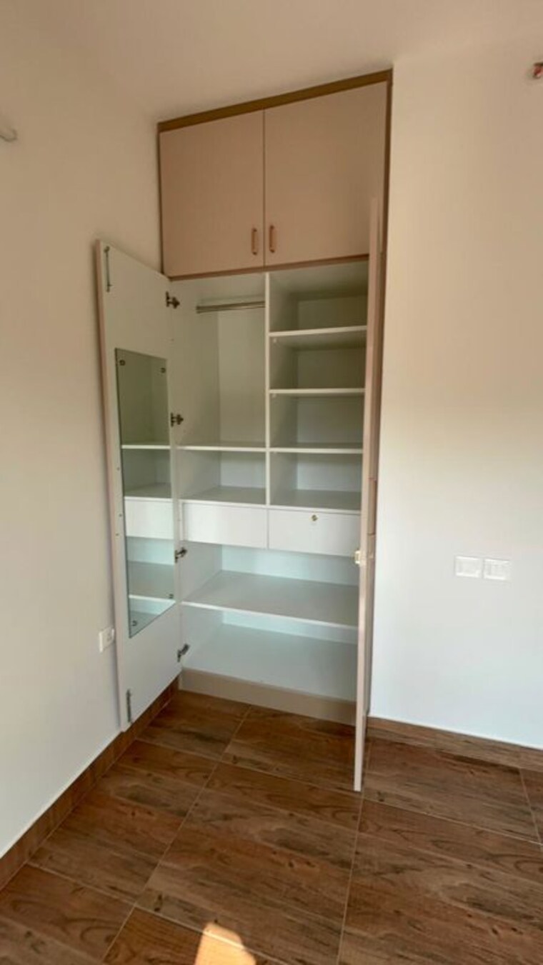 Bathroom, brigade-el-dorado 1.5 Bedroom 690 Sq.Ft. Apartment In Bagaluru Bangalore 10780080