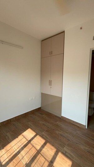Room in 1.5 BHK Apartment at Brigade El Dorado, Bagaluru – for Rent