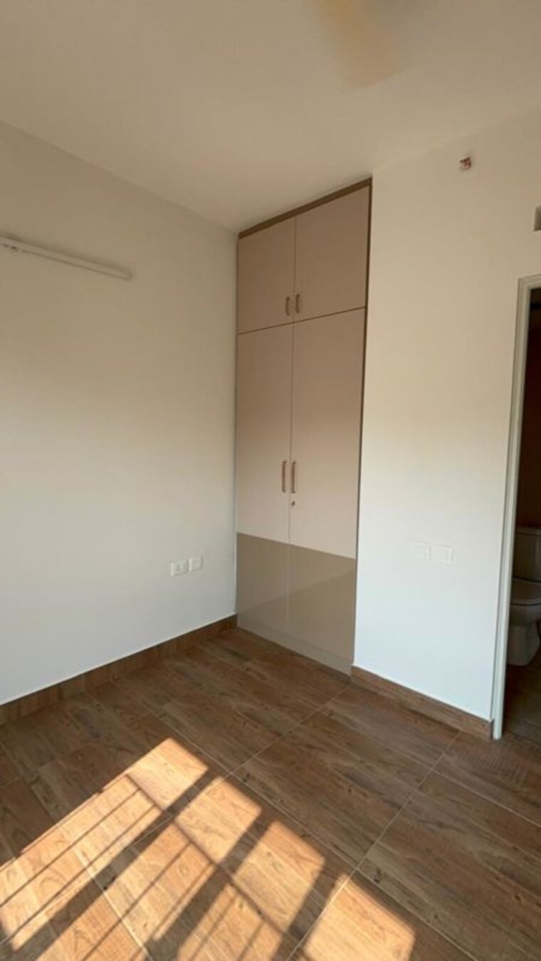 Room, brigade-el-dorado 1.5 Bedroom 690 Sq.Ft. Apartment In Bagaluru Bangalore 10780080