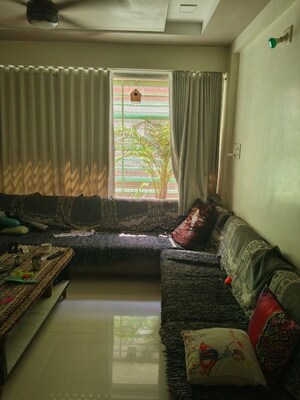Bedroom in 3 BHK Apartment at Bhat – for Rent
