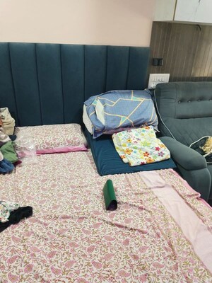 Bedroom in 3 BHK Apartment at Bhat – for Rent