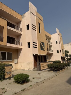 4 BHK Villa – Exterior View View at Supertech Golf Country Villa, Sector 22d Yamuna Expressway - for Sale