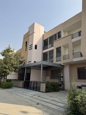 4 BHK Villa – Exterior View View at Supertech Golf Country Villa, Sector 22d Yamuna Expressway - for Sale