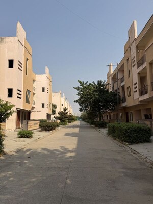 4 BHK Villa – Exterior View View at Supertech Golf Country Villa, Sector 22d Yamuna Expressway - for Sale