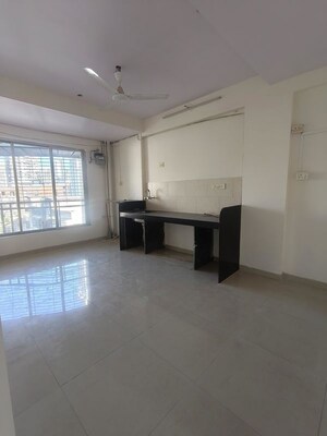 Room in 2 BHK Apartment at Sumit Abode II, Matunga – for Rent