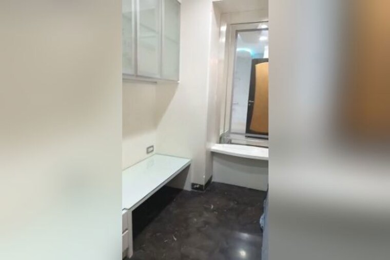 Kitchen, oberoi-sky-gardens 4 Bedroom 2800 Sq.Ft. Apartment In Andheri West Mumbai 10780156