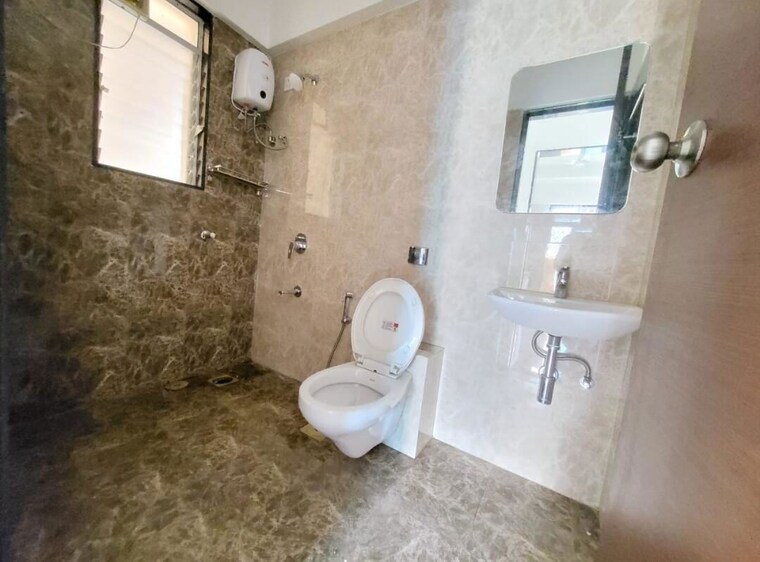 Bathroom, wadhwa-pristine 2 Bedroom 760 Sq.Ft. Apartment In Matunga West Mumbai 10780176