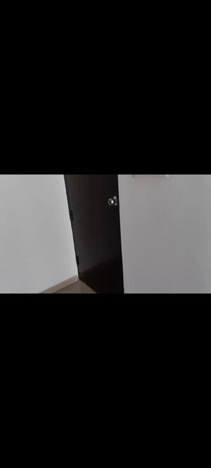 Room in 2.5 BHK Apartment at KW Srishti, Raj Nagar Extension – for Sale