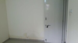 Room in  Office Space at Neha Residency Mumbai, Parel – for Rent