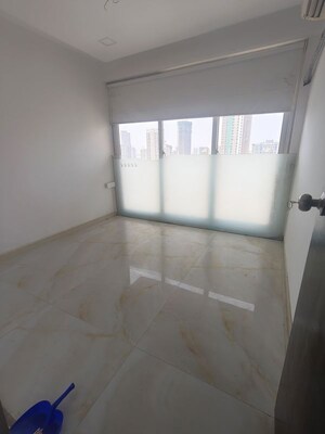 Room in 2 BHK Apartment at Ruparel Iris, Matunga West – for Rent