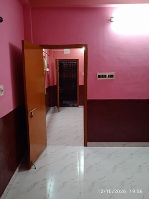 Room in 1 BHK Apartment at Chatterjee Para – for Rent