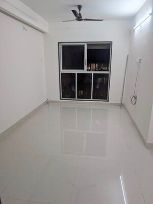 Room in 2 BHK Apartment at Worli – for Rent