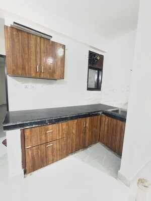 Kitchen in 1 BHK Builder Floor at Maidan Garhi – for Rent