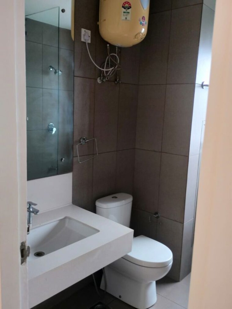 Bathroom, ireo-skyon 3 Bedroom 2045 Sq.Ft. Apartment In Sector 60 Gurgaon 10780243