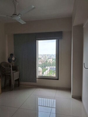 Room in 3 BHK Apartment at Navrangpura – for Rent