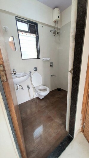 Bathroom in 1 BHK Apartment at Prayag Heights, Dindoshi – for Rent