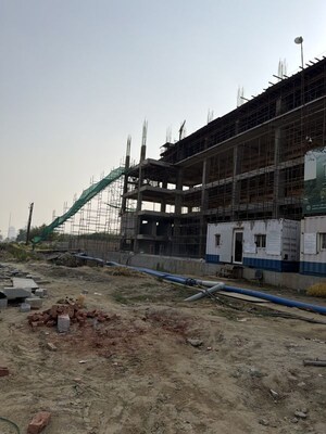 Studio Apartment For Sale in Uniwest Aero Hub, Sector 22d Yamuna Expressway