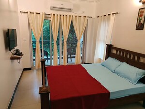 Team Area in 2 BHK Apartment at Siolim – for Rent