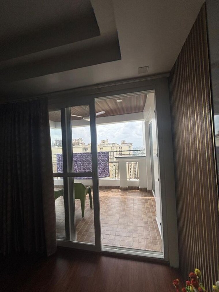 Room, gomti nagar 3.5 Bedroom 2360 Sq.Ft. Apartment In Gomti Nagar Lucknow 10780313
