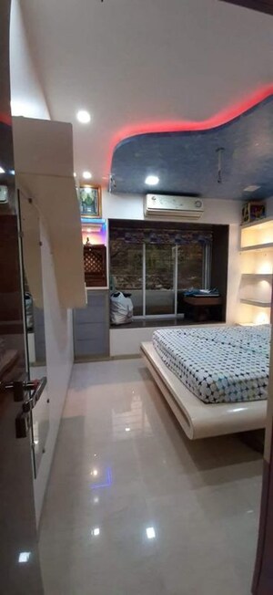 Bedroom in 2 BHK Apartment at Chembur – for Rent