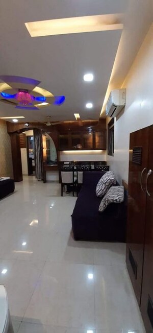 Living Room in 2 BHK Apartment at Chembur – for Rent