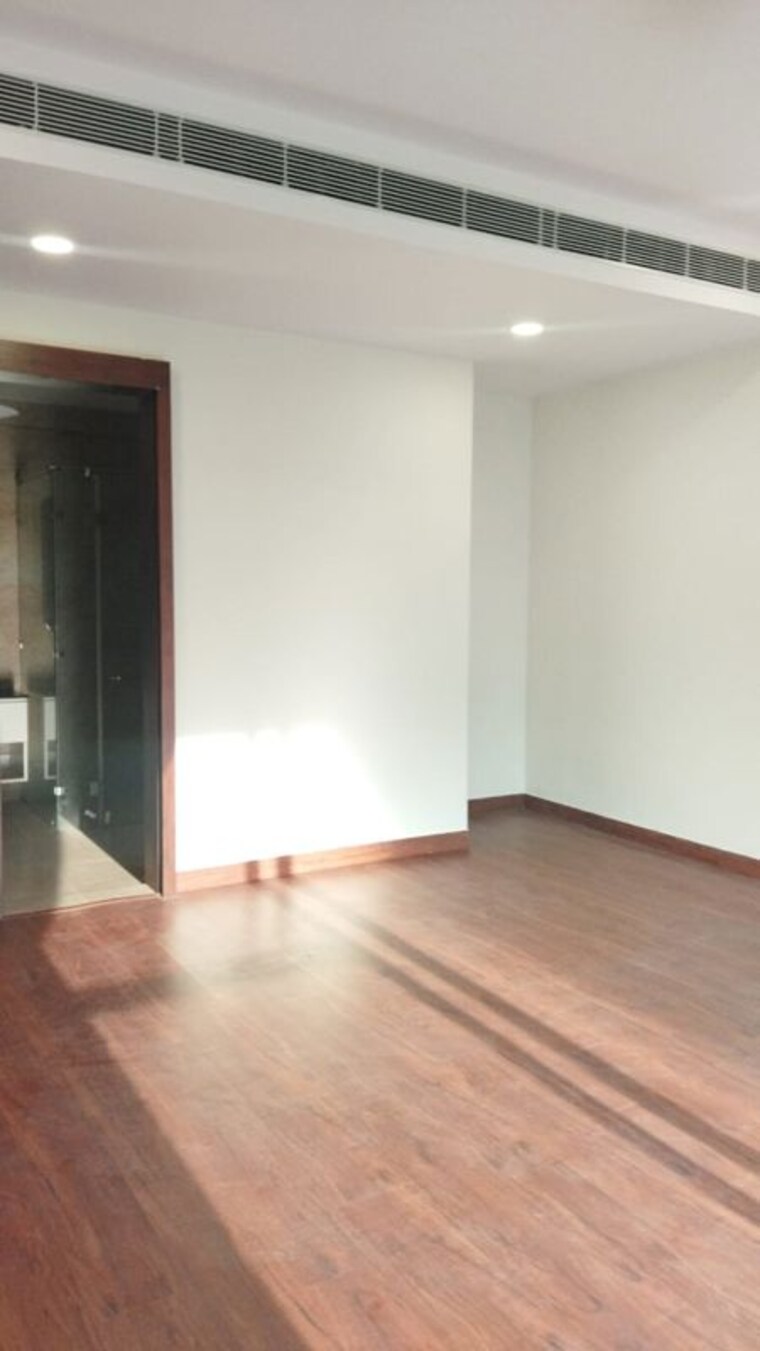 Room, unitech-the-villas 5 Bedroom 10869 Sq.Ft. Villa In Sector 33 Gurgaon 10780308