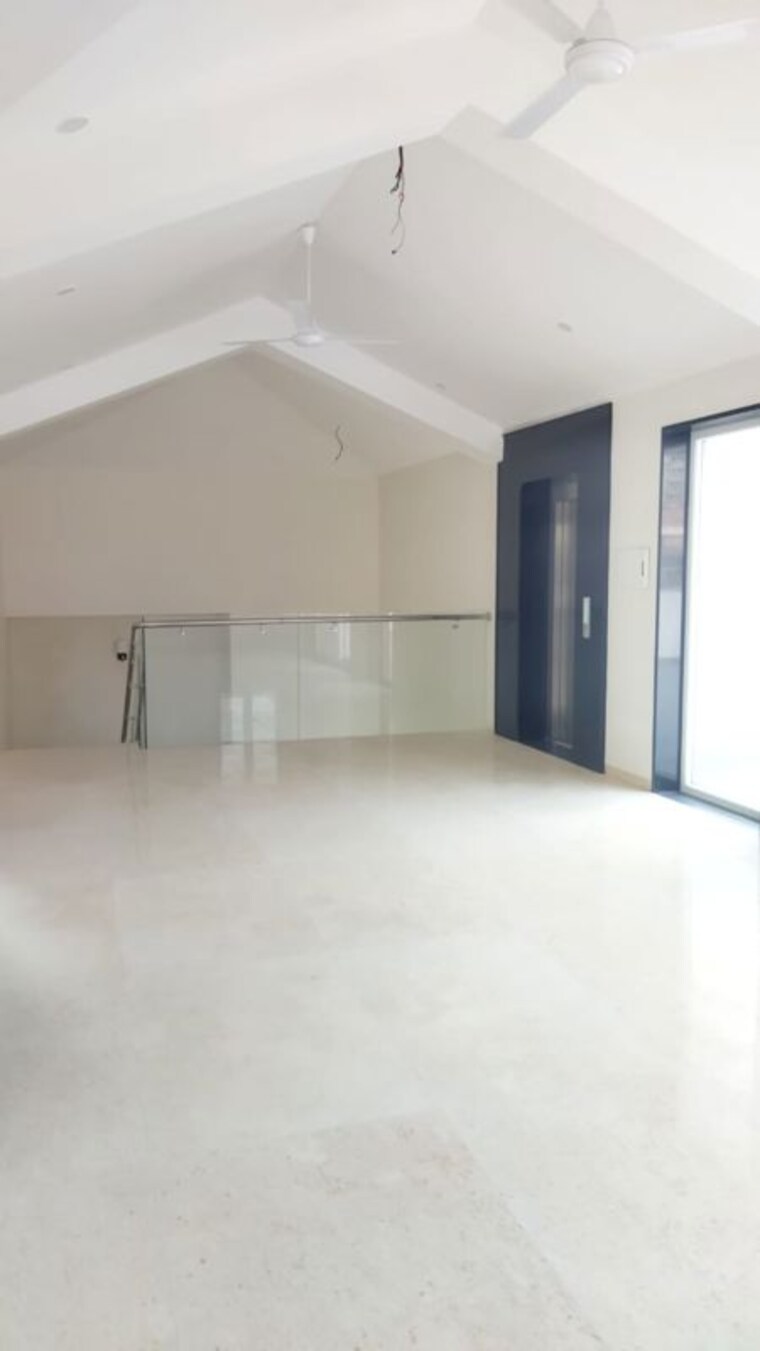 Room, unitech-the-villas 5 Bedroom 10869 Sq.Ft. Villa In Sector 33 Gurgaon 10780308
