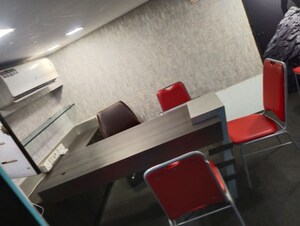  Office Space For Rent in Karthik Complex, Andheri West