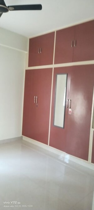 Room in 2 BHK Apartment at Kondapur – for Rent