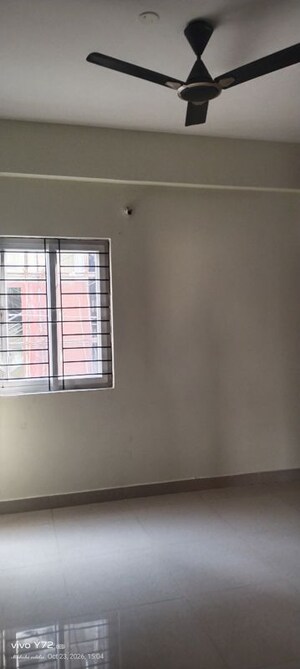 Room in 2 BHK Apartment at Kondapur – for Rent