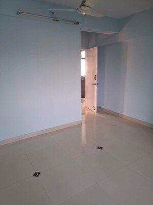 2 BHK Apartment For Rent in Rajiv CHS Matunga, Matunga West