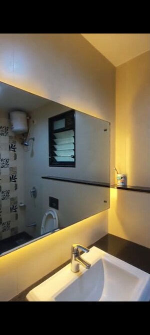 1 BHK Apartment For Rent in Andheri CHS, Andheri West
