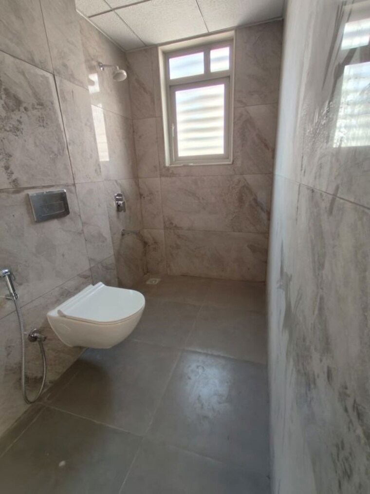Bathroom, kolte-patil-life-republic-sound-of-soul 4 Bedroom 2500 Sq.Ft. Villa In Hinjewadi Pune 10780374