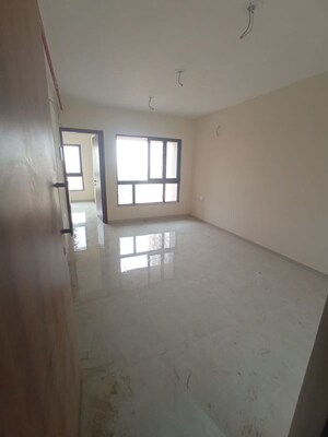 Room in 1 BHK Apartment at Siddha Sky, Sion – for Rent