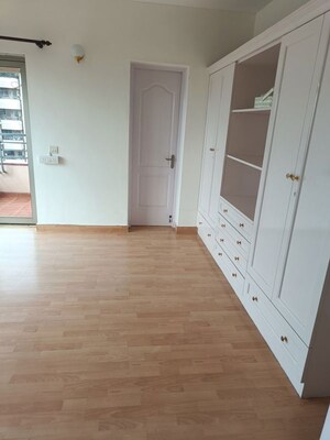 Bedroom in 4 BHK Apartment at Central Park I, Sector 42 – for Sale