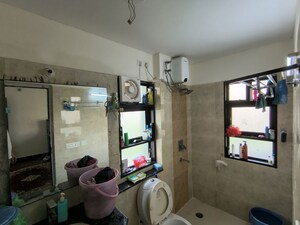 Furnished Amenities in 2 BHK Apartment at Eldeco Aamantran, Sector 119 – for Sale