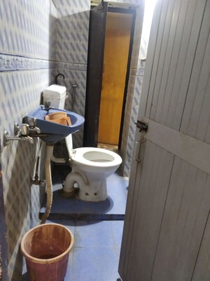 Bathroom in 1 BHK Independent House at Sarita Vihar – for Rent