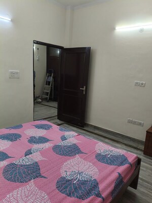 Bedroom in 2 BHK Builder Floor at Sector 52 – for Rent