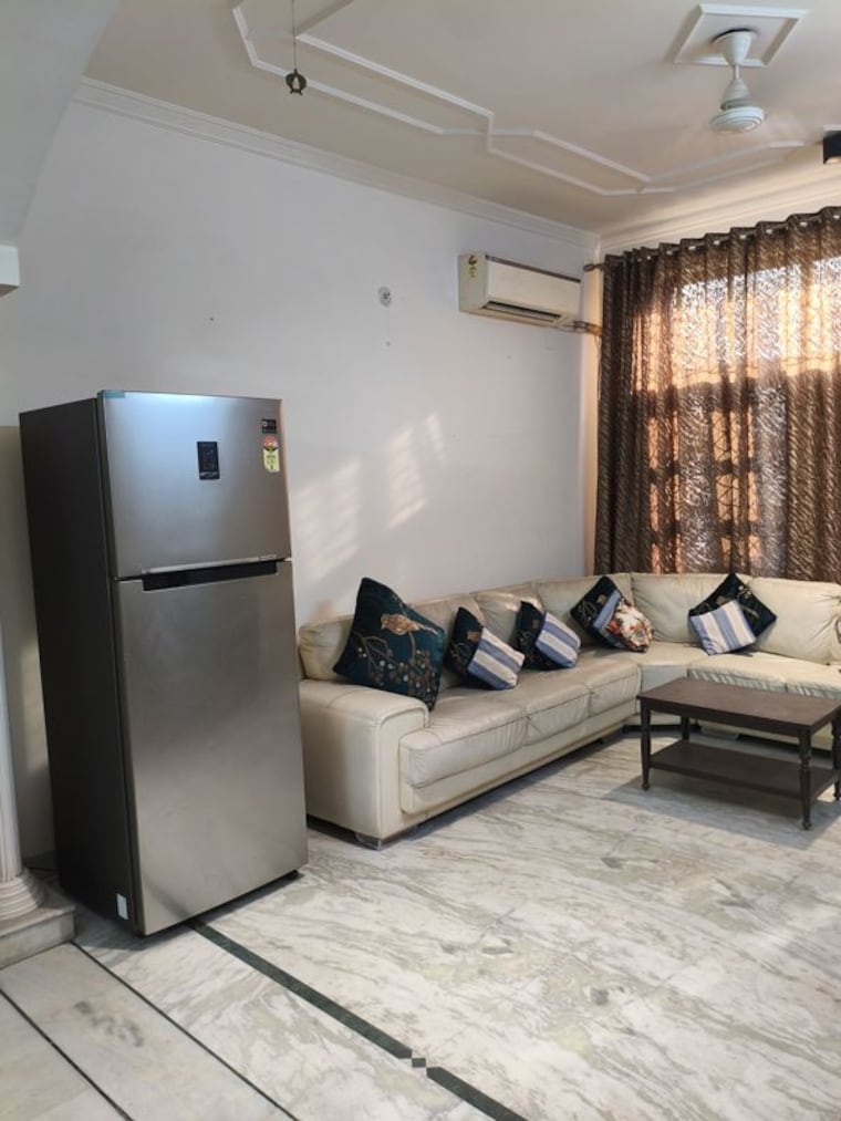 Living Room, rwa-apartments-sector-52 3 Bedroom 1850 Sq.Ft. Builder Floor In Sector 52 Noida 10780555