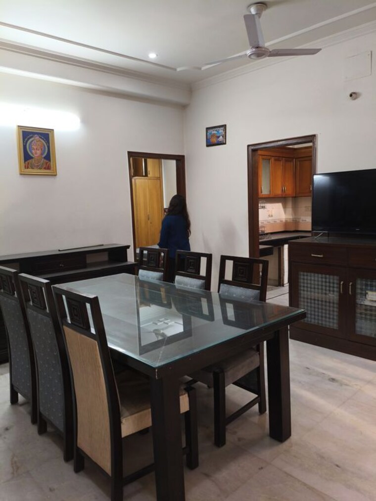Kitchen, rwa-apartments-sector-52 3 Bedroom 1850 Sq.Ft. Builder Floor In Sector 52 Noida 10780555