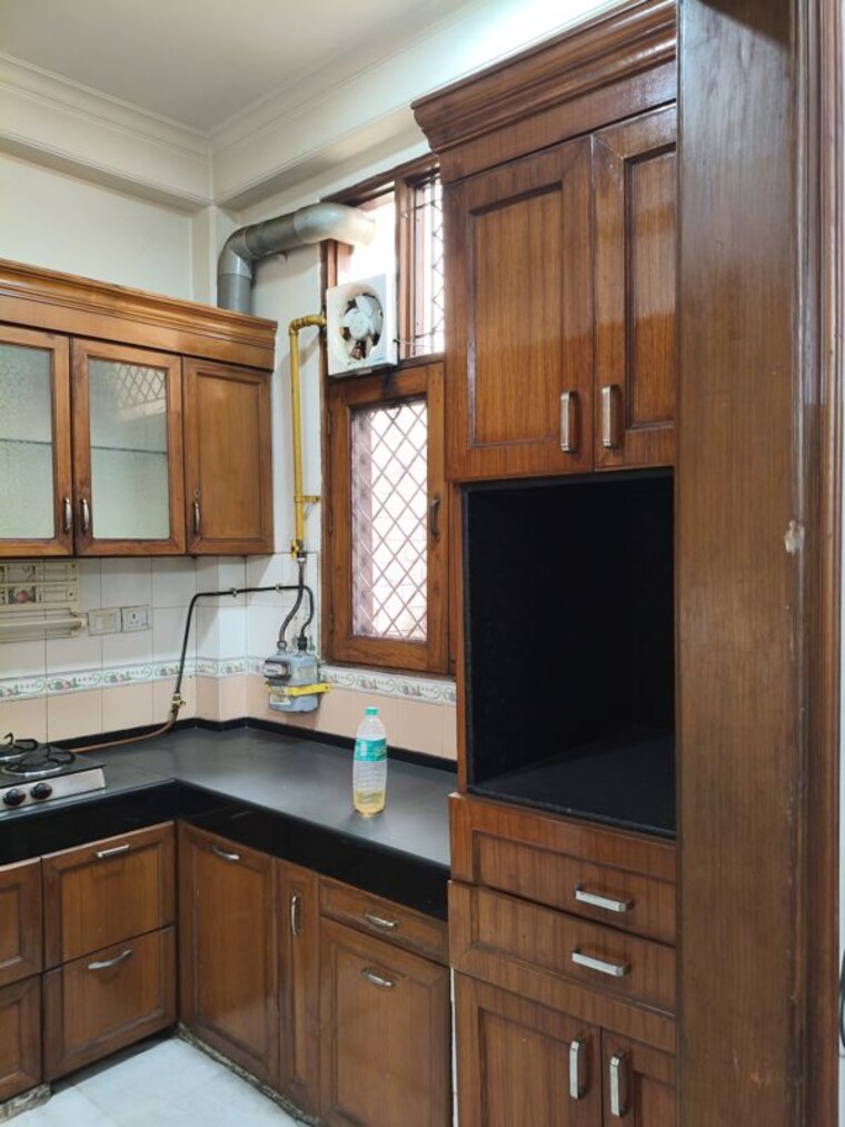 Kitchen, rwa-apartments-sector-52 3 Bedroom 1850 Sq.Ft. Builder Floor In Sector 52 Noida 10780555