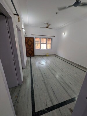 2 BHK Apartment For Rent in Shatabdi Vihar, Sector 52