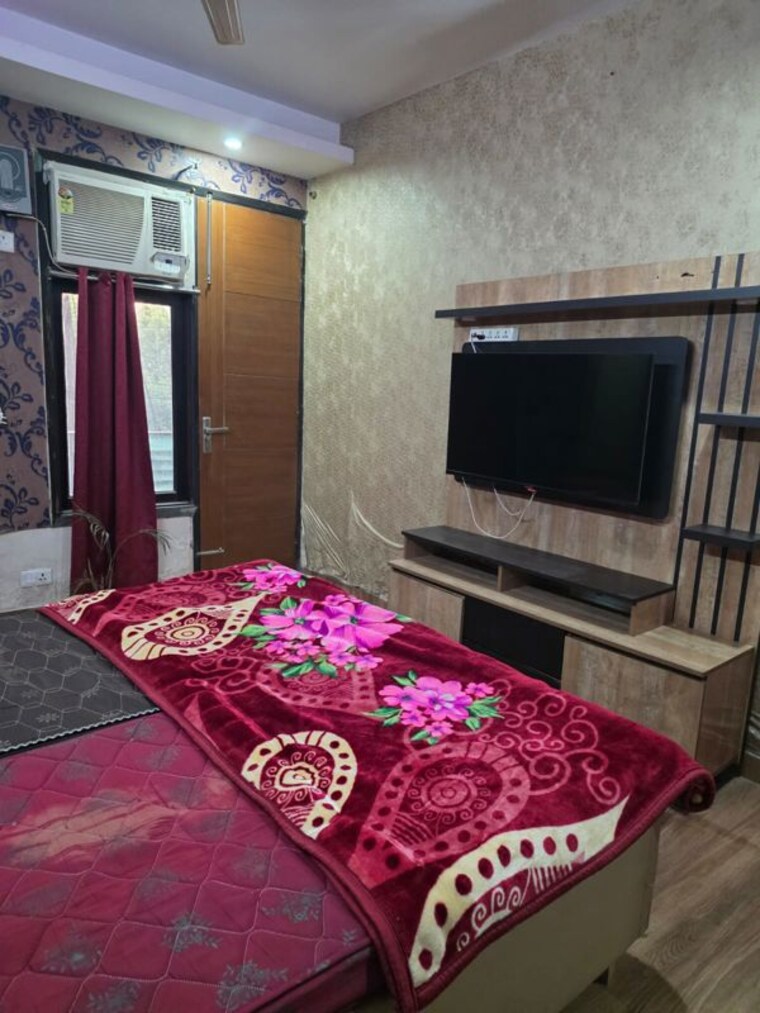 Bedroom, chattarpur 4 Bedroom 1800 Sq.Ft. Builder Floor In Chattarpur Delhi 10780613