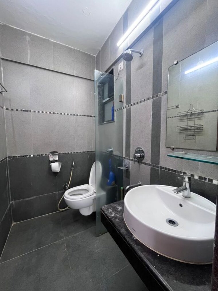 Team Area, andheri west 3 Bedroom 1150 Sq.Ft. Apartment In Andheri West Mumbai 10780630