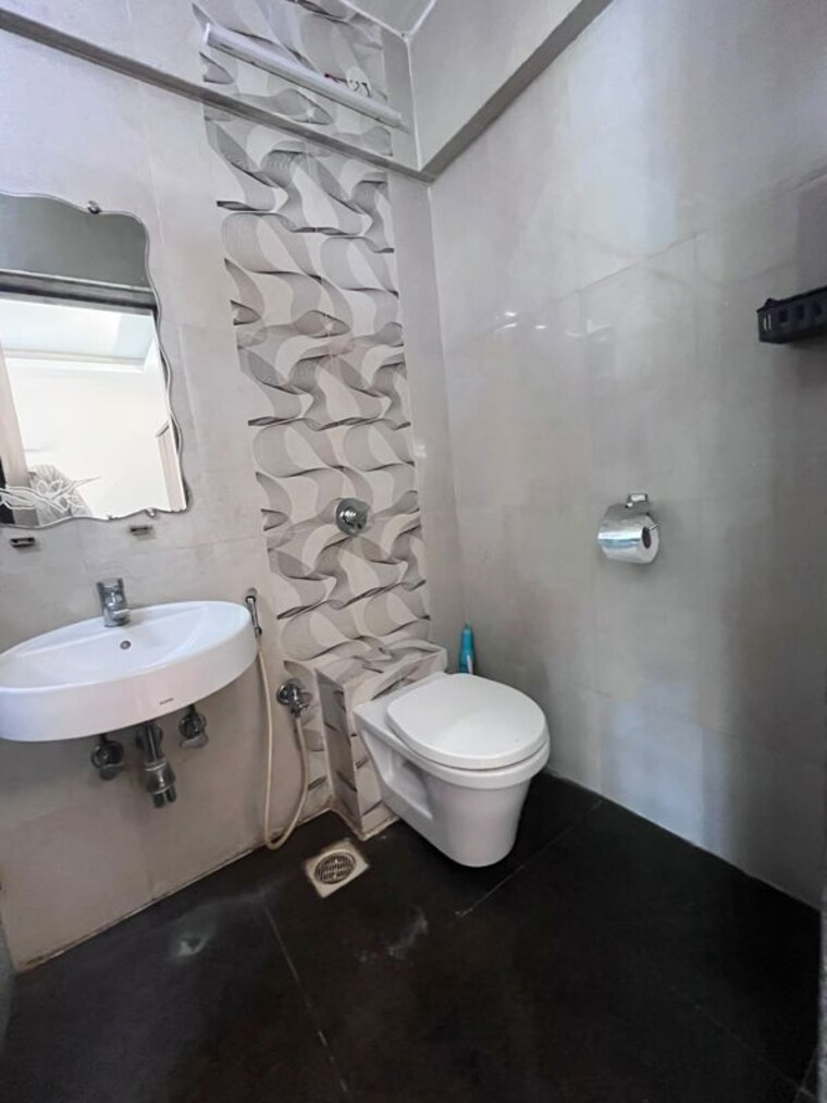 Bathroom, andheri west 3 Bedroom 1150 Sq.Ft. Apartment In Andheri West Mumbai 10780630