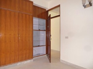 Room in 2 BHK Villa at Defence Colony – for Rent