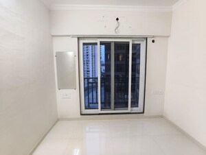 1 BHK Apartment For Rent in Mahavir Kalpavruksha, Ghodbunder Road